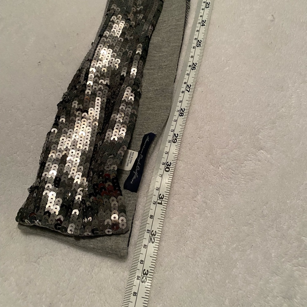Fun sequenced scarf - Picture 4 of 6